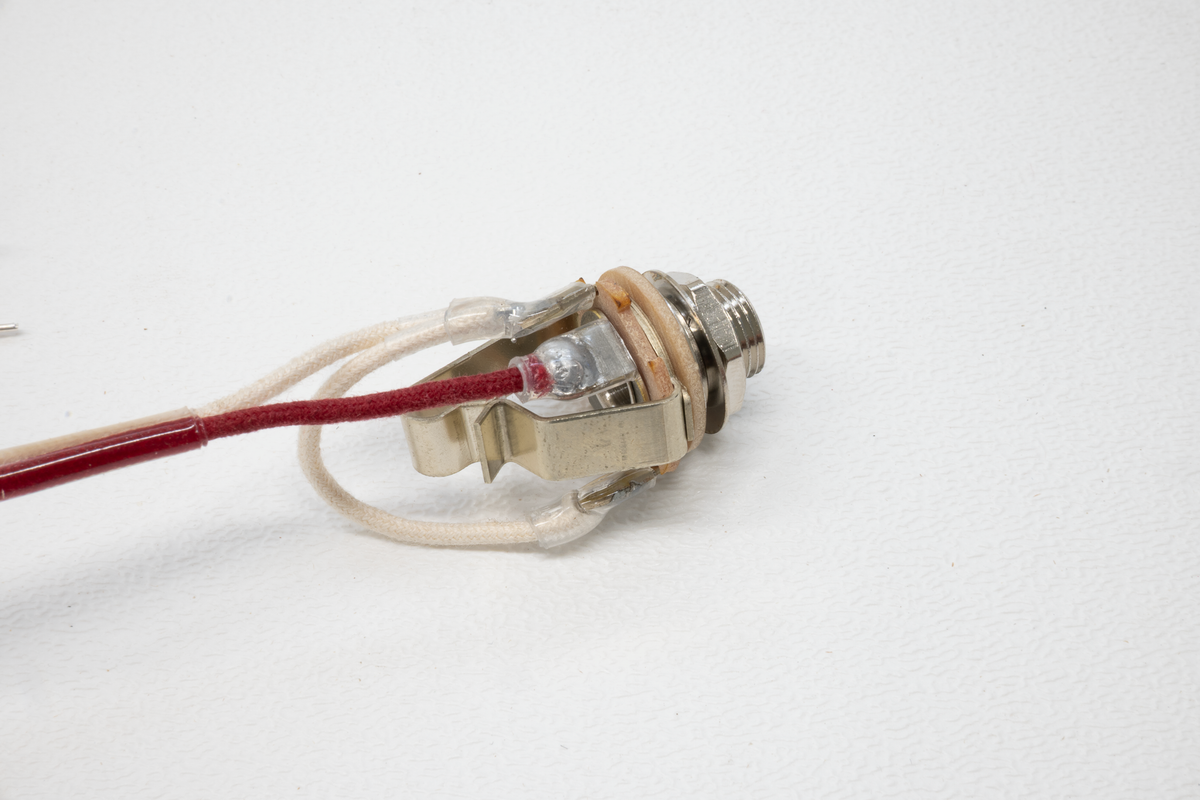 Pre-Wired Output Jack– Switchcraft Dual Contact