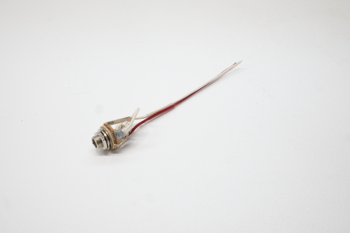 Pre-Wired Output Jack– Switchcraft Dual Contact