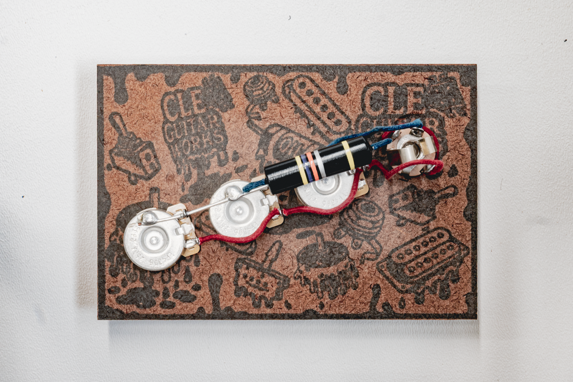 J-Bass Wiring Harness- Bumblebee - handcrafted prewired guitar electronics by CLE Guitar Works